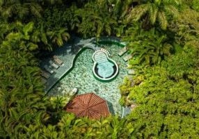 paradise-hot-springs